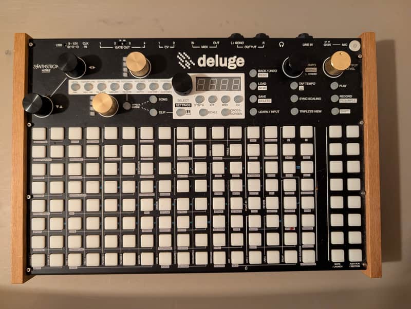 Synthstrom Audible Deluge 64-Voice Desktop Synthesizer with Numeric Display 2016 - 2022 - Black image 1