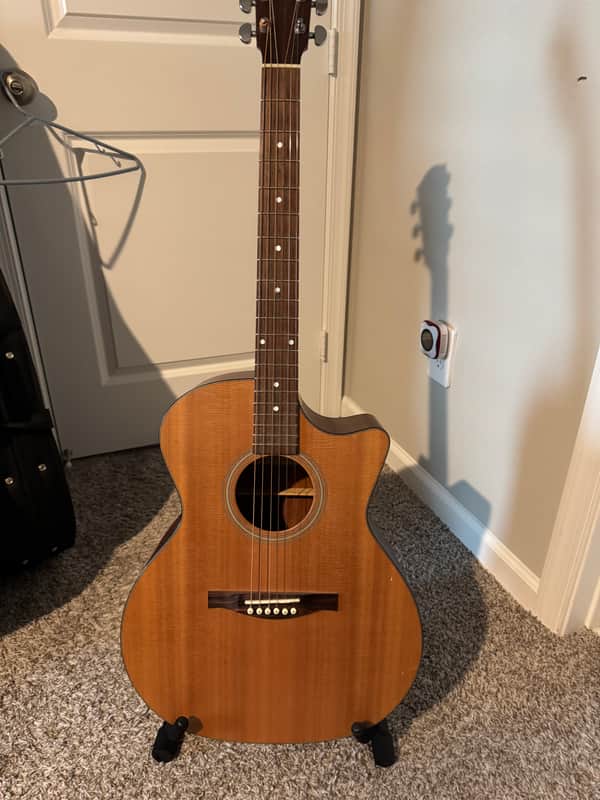 Eastman AC122CE Sapele/Sitka Spruce Grand Auditorium Cutaway with Electronics 2010s - Natural image 1