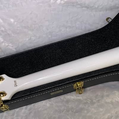 NEW! Gibson Les Paul Custom - Alpine White - Ebony Board - Authorized Dealer - Only 9.5 lbs - G06451 image 10