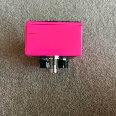 Mojo Hand FX Iron Bell 2010s - Pink image 6
