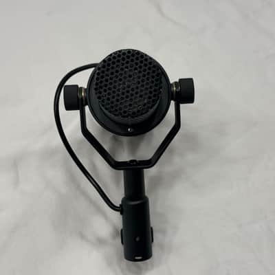 Shure SM7B Cardioid Dynamic Microphone 2001 - Present - Black image 3