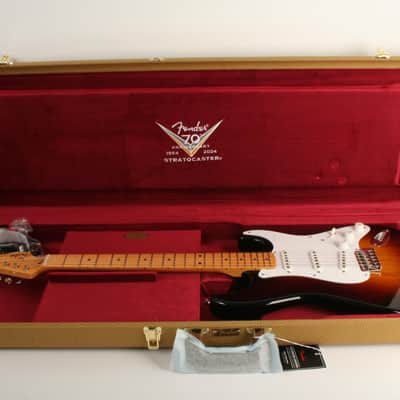 Fender Custom Shop Limited Edition 70th Anniversary 1954 Stratocaster NOS 1-Piece Quartersawn Maple Neck Fingerboard Wide-Fade 2-Color Sunburst XN5508 image 12