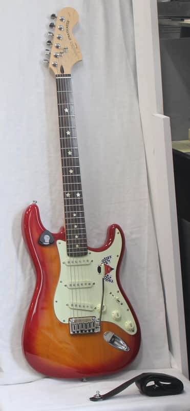 Squier Standard Stratocaster 2006 with Rosewood Fretboard in HS Case - Cherry Sunburst image 1