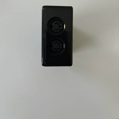 MIDI Solutions Thru image 5