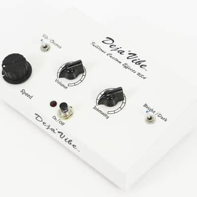 1997 Fulltone Deja Vibe Chorus/Vibrato Effects Unit - Early Fulltone 'Vibe with Orig. Power Supply! image 5