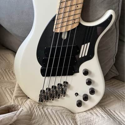 Dingwall NG3 Adam "Nolly" Getgood Signature 5-String 2014 - 2020 - Ducati Pearl White image 5