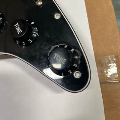 DiMarzio RICHIE KOTZEN STRAT® REPLACEMENT PICKGUARD 2026 - Black image 3