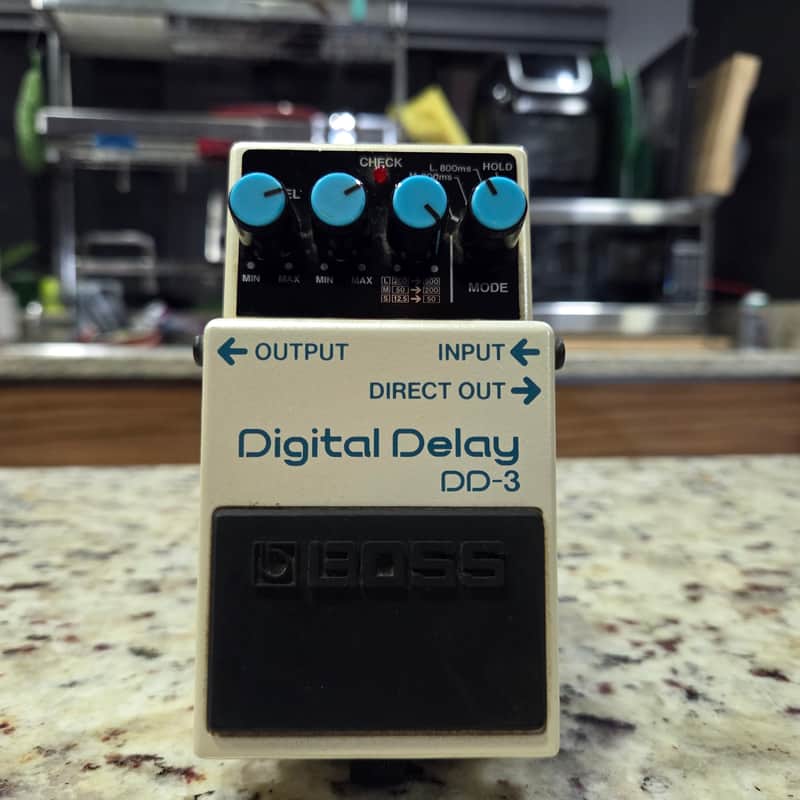Boss DD-3(b) Digital Delay 2001 - Present - White image 1