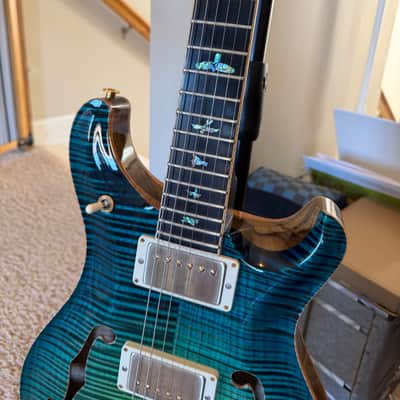 PRS McCarty 594 Hollowbody II Employee image 3
