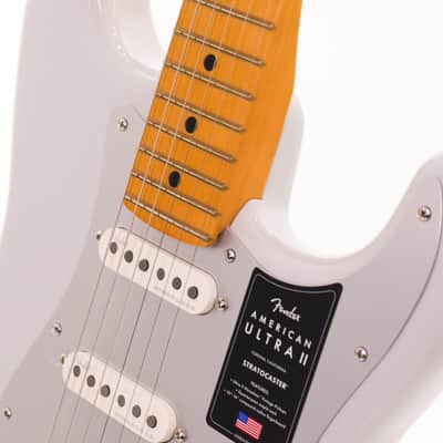 Fender American Ultra II Stratocaster with Maple Fretboard 2026 Avalanche 3676gr image 6