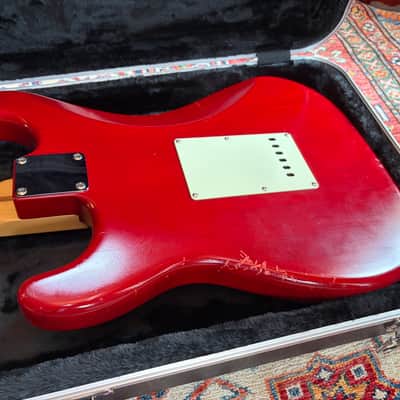2002 Fender Highway One Stratocaster with Maple Fretboard - Crimson Red Transparent image 10