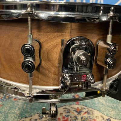 PDP - 5x14" Limited Edition, 20-Ply Maple/Walnut Snare Drum, Natural Satin Walnut 2012–2015 image 6