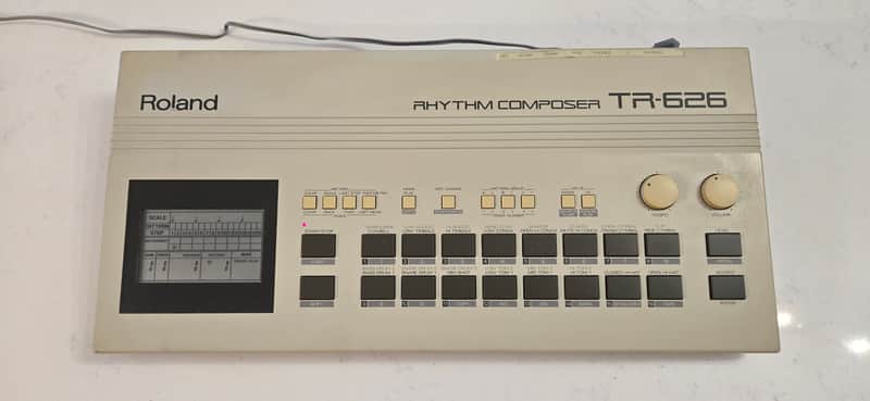 Roland リズムコンポーザー TR-626 Roland TR626 リズムコンポーザー レビュー | DTM機器・プラグイン