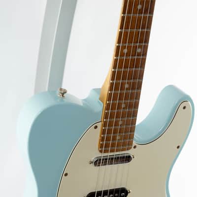Fender Deluxe Nashville Telecaster 2019 Daphne Blue image 11