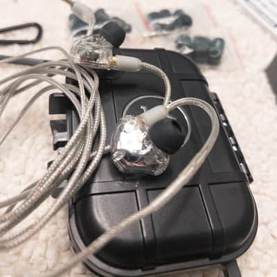 Mackie MP-360 In-Ear Monitors image 3