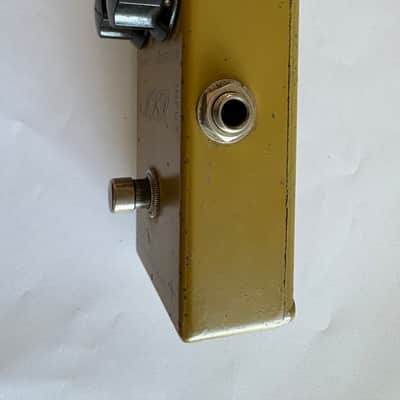 MXR MX-104 Script Distortion + 1973 - 1975 - Yellow image 3