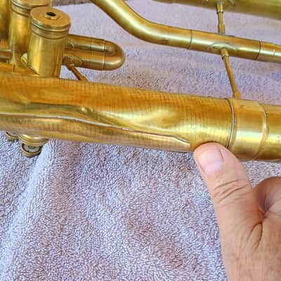 Reynolds Emperor baritone horn with mouthpiece and gig bag image 9