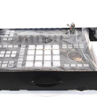 Native Instruments MASCHINE Studio + Software 2.0 + Neuwertig + OVP + Garantie image 9