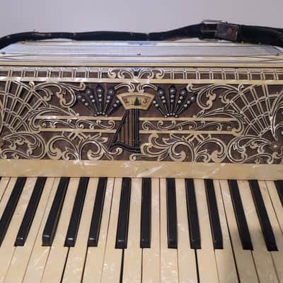 Vintage C. Firardo Italian Piano Accordion w/ Original Case Art Deco Pearloid Project image 4