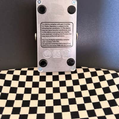 Electro-Harmonix Neo Clone Analog Chorus 2010 - Present - Black / Blue image 2