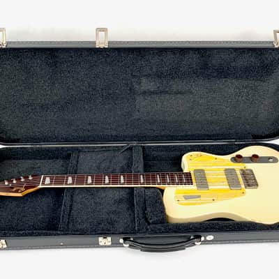 Tony Girault California 2022 Relic White image 20
