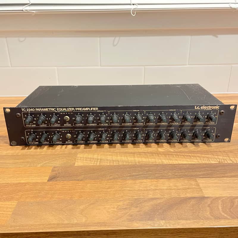 TC Electronic TC 2240 HS High Sensitivity 2-Channel Parametric Equalizer / Preamplifier 1990s - Black image 1
