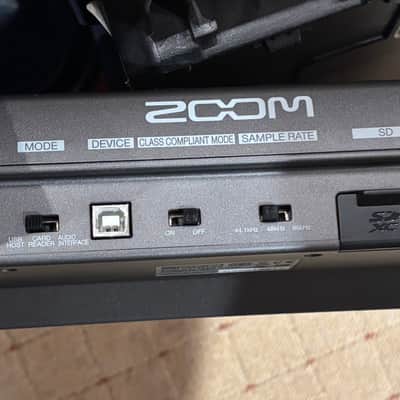 Zoom LiveTrak L-20 Digital Mixer / Recorder 2010s - Grey / Blue image 3