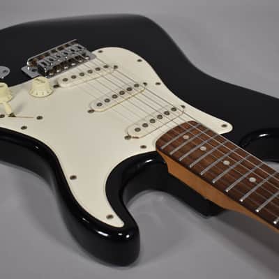 2009 Squier Bullet Stratocaster Black image 8
