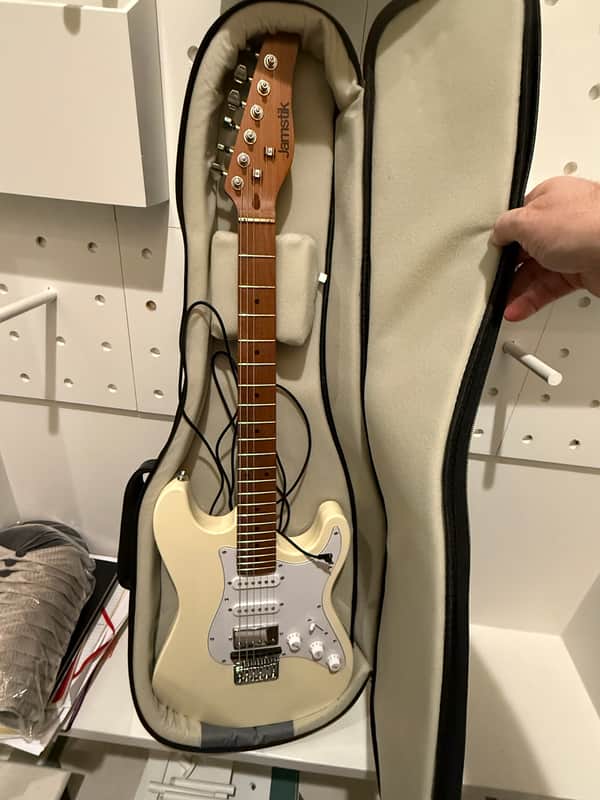 Jamstik Classic Studio MIDI Strat 2023 - Vintage cream image 1