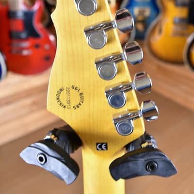 G&L Comanche Olympic White image 9