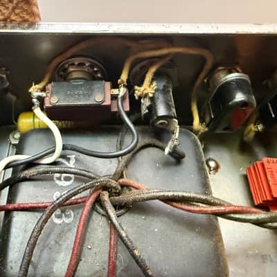 1956 Fender Tweed Twin 5D8-A Narrow Panel 2x12" Guitar Combo image 11