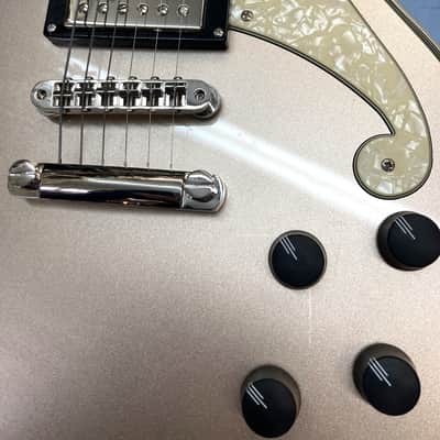 D'Angelico Deluxe Atlantic Solid Body Electric Guitar-Desert Gold-w/Hard Case! image 8