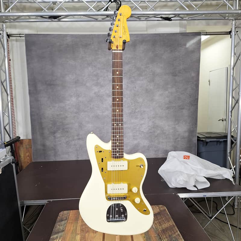 楽器 Squier by Fender J Mascis Jazzmaster Squier J.Mascis Jazzmaster – United States