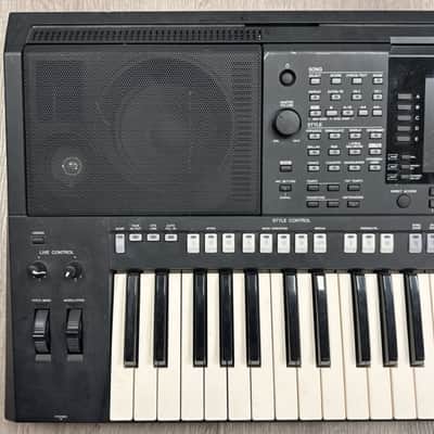 Yamaha PSR S775 61 Key Arranger Keyboard With Stand image 2
