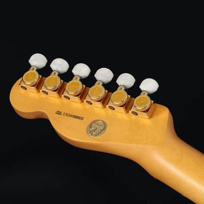Fender USA 75th Anniversary Commemorative Telecaster with Maple Fingerboard, 2-Color Bourbon Burst Fender [US20098803] (06/17) image 6