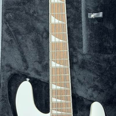 Jackson X Series Concert Bass CBXNT DX V 2022 - Present - Snow White image 3
