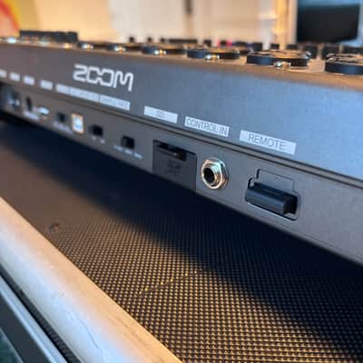 Zoom LiveTrak L-20 Digital Mixer with Case & Extras image 6