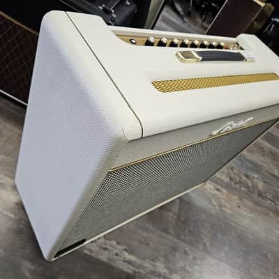 Marshall Limited Edition 35th Anniversary JTM 1962 Bluesbreaker 2-Channel 30-Watt 2x12" Guitar Combo 1997 - White Levant image 3