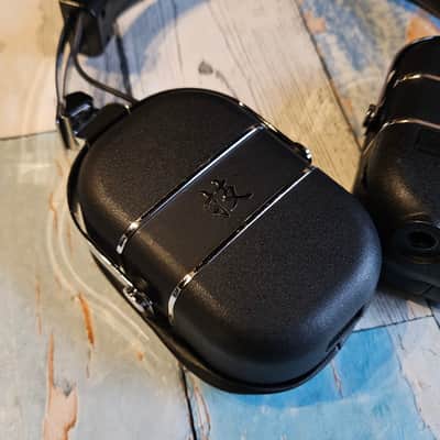 Boss WAZA-AIR Wireless Guitar Headphones. B-Stock from Boss UK. Full 2 yr warranty. image 4
