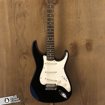 Peavey International Series Raptor 1 SSS Electric Guitar Black image 2