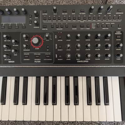 Sequential Pro 3 SE 37-Key 3-Voice Monophonic / Paraphonic Synthesizer 2020 - Present - Black with Wood Sides image 3