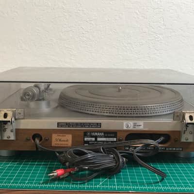Vintage 1977 Yamaha YP-D6 turntable image 8