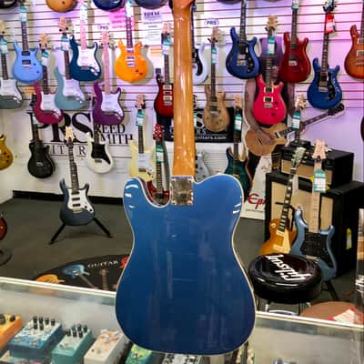 Squier Classic Vibe Custom Telecaster SH with Bigsby, Parchment Pickguard, Lake Placid Blue image 2