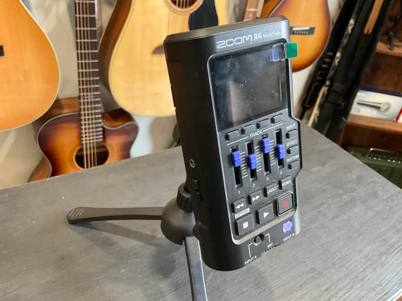 Zoom R4 image 1