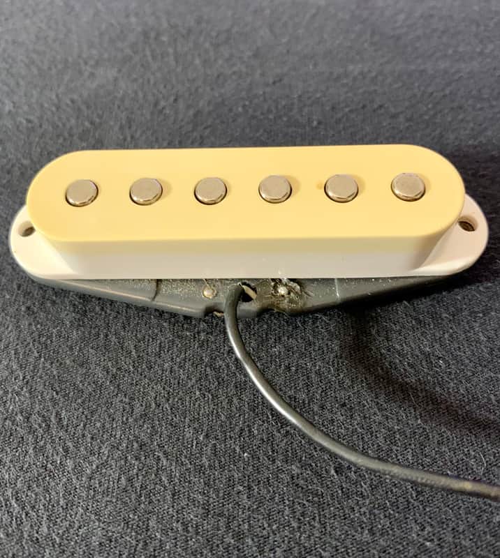 Single Coil Pickup with Aged Cover, plus Screws and Springs (Aged White) image 1