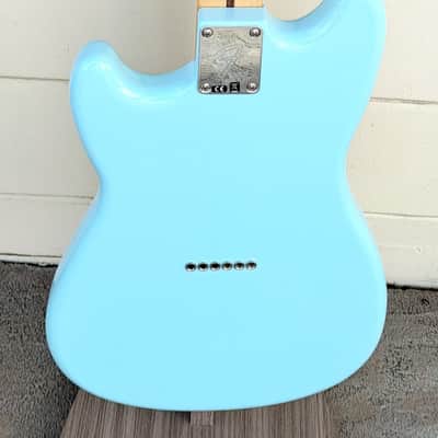 FENDER DUO-SONIC HS ELECTRIC GUITAR DAPHNE BLUE PAU FERRO FINGERBOARD - 2017 (USED) image 6