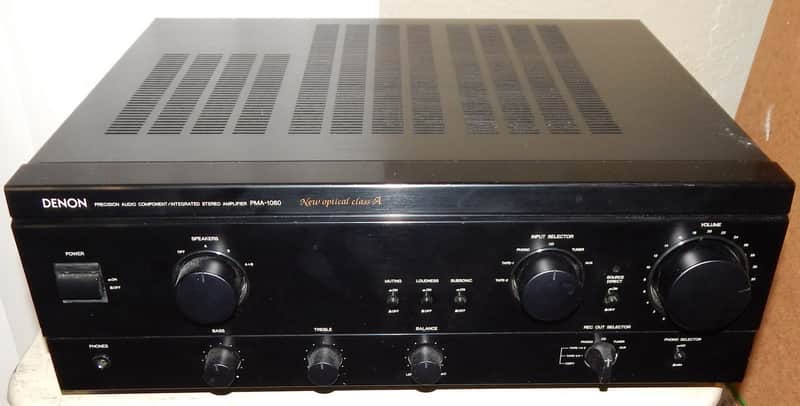 Denon PMA-1060 vintage stereo integrated amplifier image 1