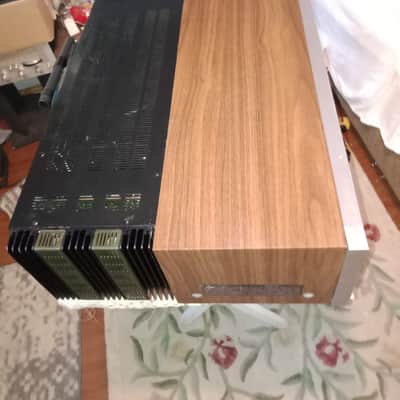 Hitachi SR 2004 G series 1979 - silver / walnut veneer image 1