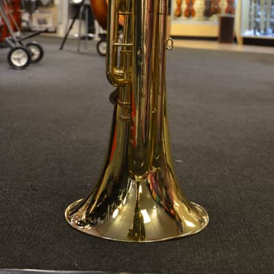 Yamaha YBB-105 Tuba With Original Hard Shell Case image 2
