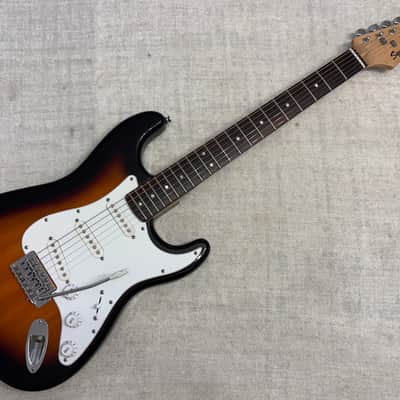 2007 Squier Stratocaster Bullet Strat Brown Sunburst Tremolo